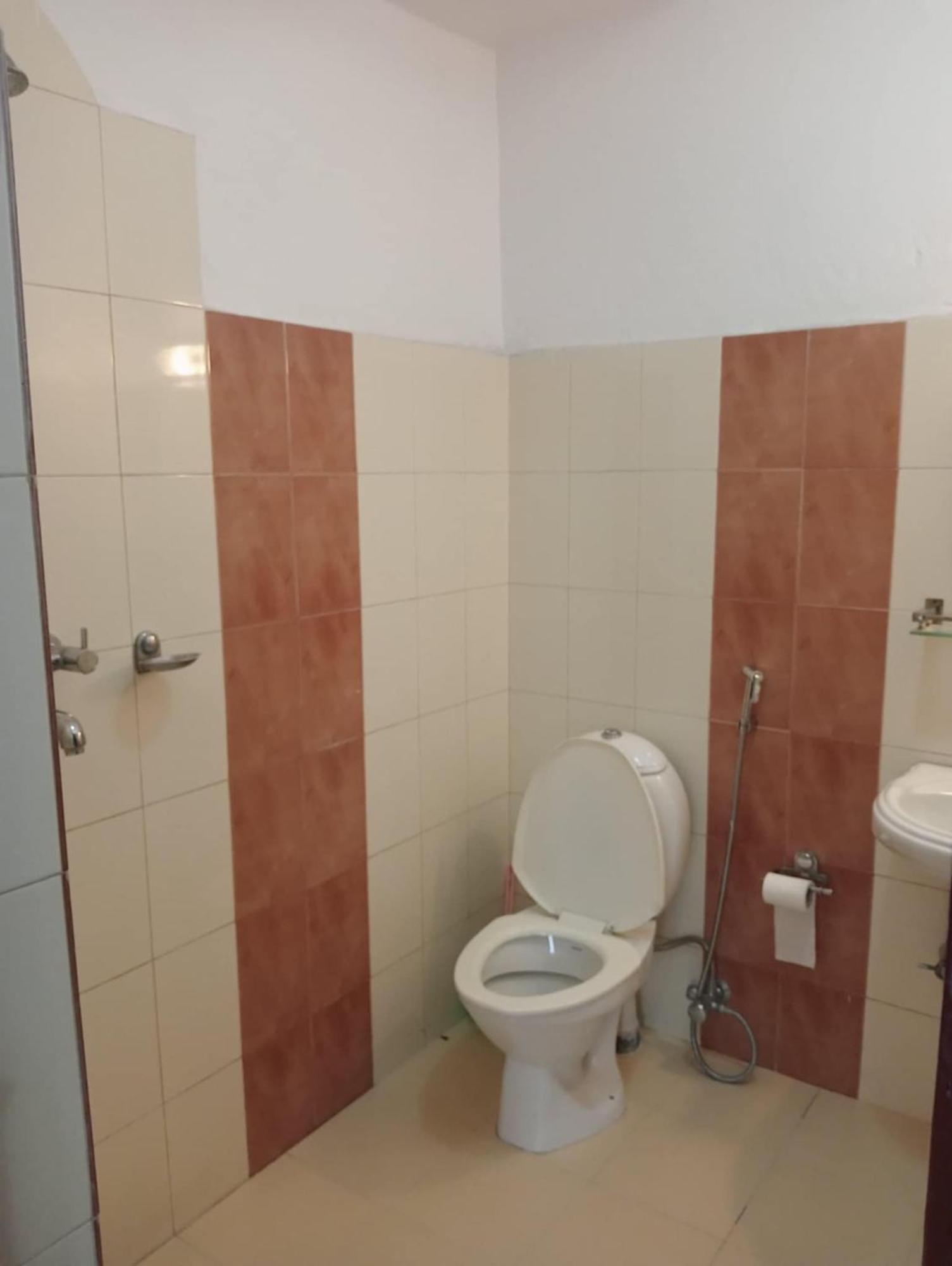 New Summit Guest House Похара Екстериор снимка