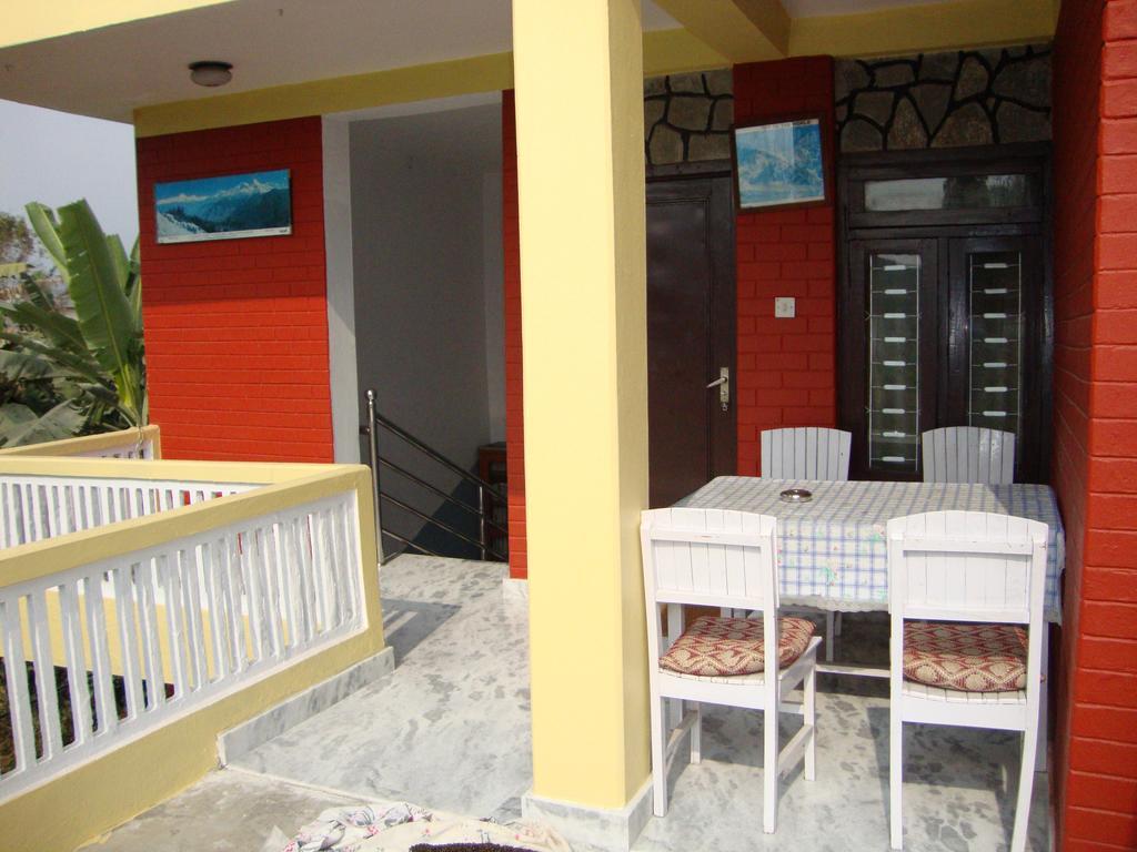 New Summit Guest House Похара Екстериор снимка