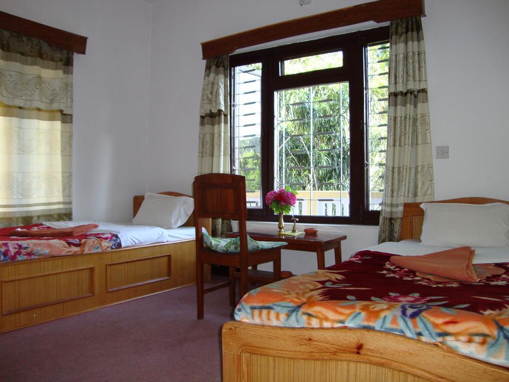 New Summit Guest House Похара Екстериор снимка