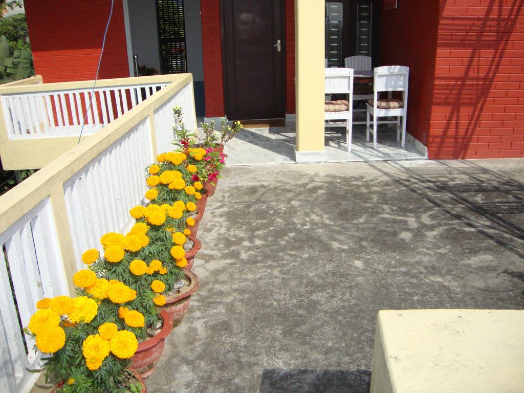 New Summit Guest House Похара Екстериор снимка